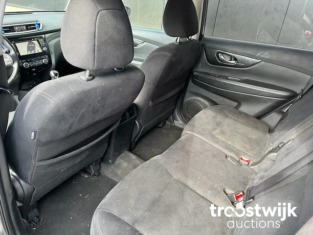 Personenauto - afbeelding 2 van  14