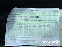 Personenauto - afbeelding 6 van  15