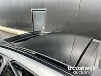 Personenauto - afbeelding 13 van  15