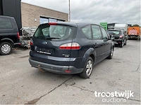 Personenauto - afbeelding 3 van  8