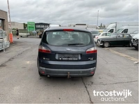 Personenauto - afbeelding 6 van  8