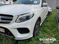 Personenauto - afbeelding 9 van  31