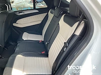 Personenauto - afbeelding 22 van  31