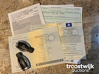 Personenauto - afbeelding 24 van  31