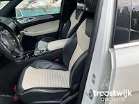 Personenauto - afbeelding 28 van  31