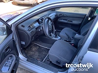 Personenauto - afbeelding 2 van  17