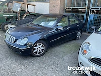 Personenauto - afbeelding 22 van  27