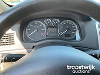 Personenauto - afbeelding 4 van  22