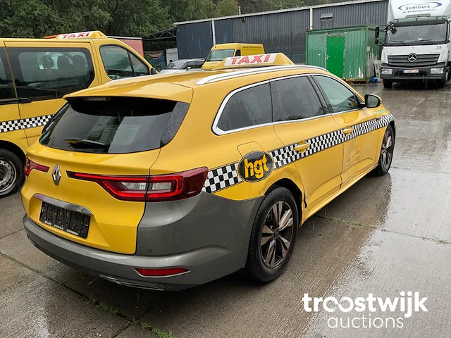 Personenauto - afbeelding 16 van  21