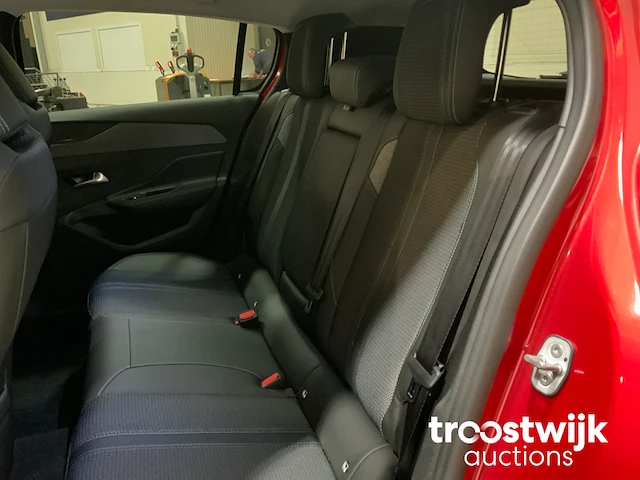 Personenauto - afbeelding 6 van  19