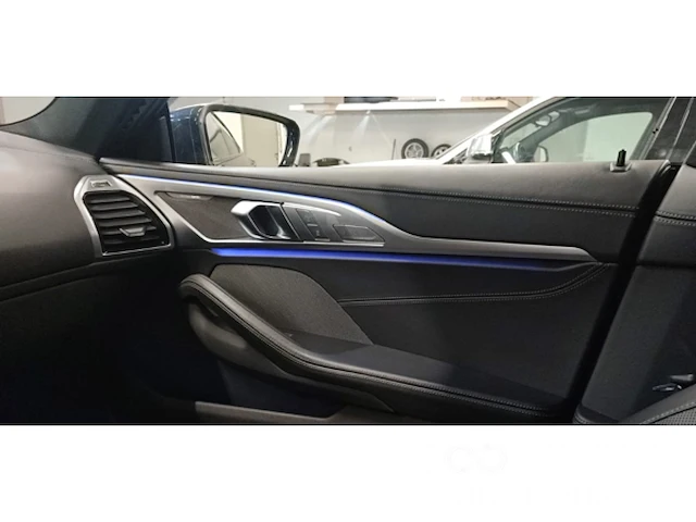 Personenauto - afbeelding 2 van  36
