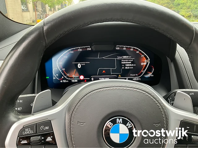 Personenauto - afbeelding 14 van  36