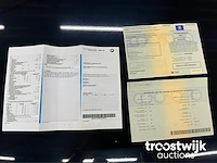 Personenauto - afbeelding 17 van  36