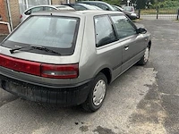 Personenauto - afbeelding 3 van  8