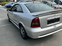 Personenauto - afbeelding 4 van  8