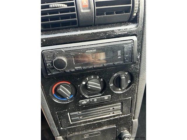 Personenauto - afbeelding 7 van  8