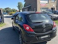 Personenauto - afbeelding 4 van  8