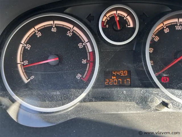 Personenauto - afbeelding 8 van  8