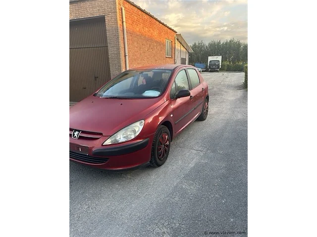 Personenauto - afbeelding 1 van  8