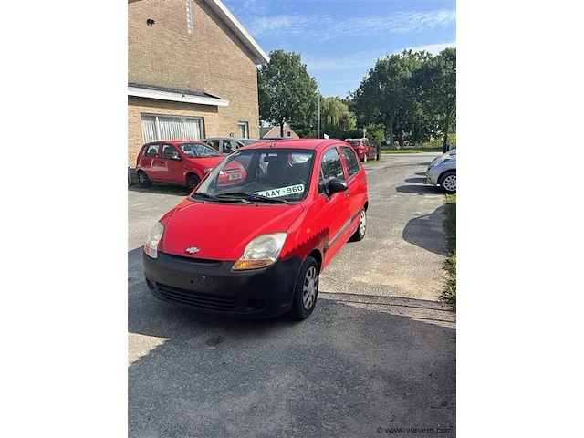 Personenauto - afbeelding 1 van  8