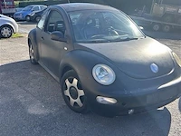Personenauto - afbeelding 2 van  6