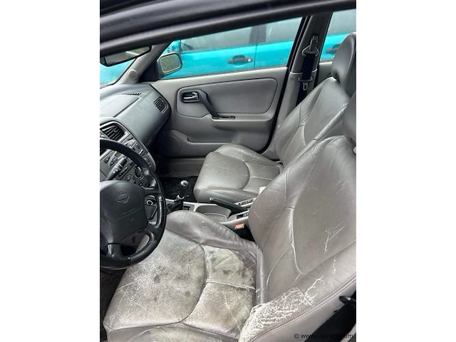 Personenauto - afbeelding 5 van  7