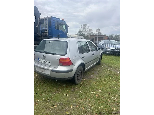 Personenauto - afbeelding 4 van  8