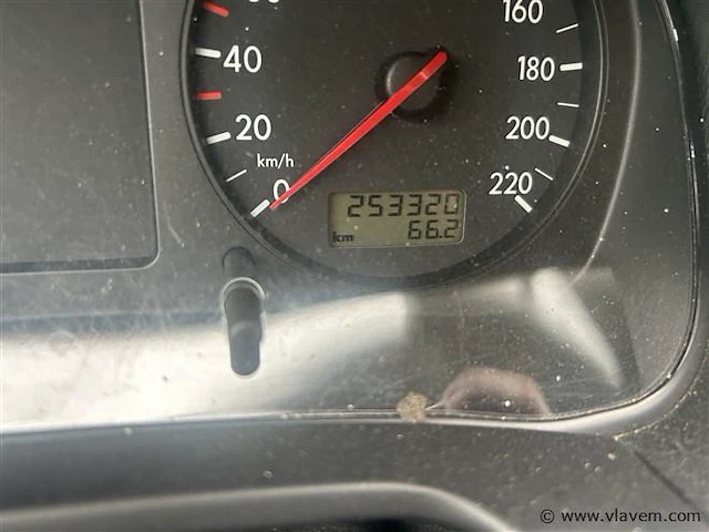 Personenauto - afbeelding 8 van  8