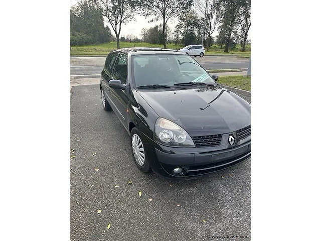 Personenauto - afbeelding 2 van  8