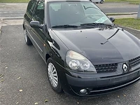 Personenauto - afbeelding 2 van  8