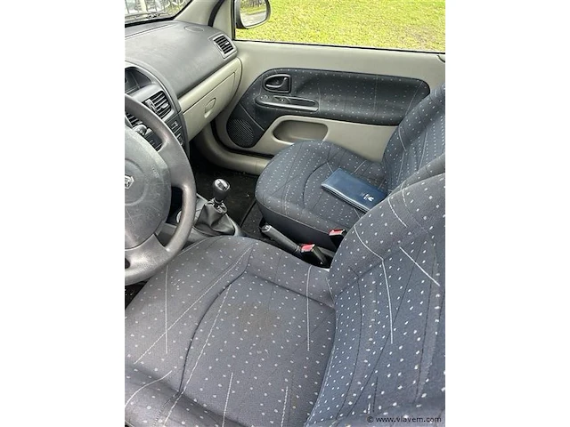 Personenauto - afbeelding 6 van  8