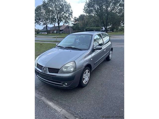 Personenauto - afbeelding 1 van  8