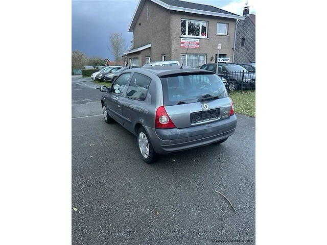Personenauto - afbeelding 4 van  8