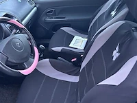 Personenauto - afbeelding 6 van  8