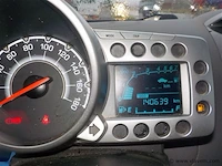 Personenauto - afbeelding 14 van  16