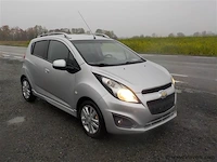 Personenauto - afbeelding 16 van  16