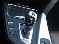 Personenauto - afbeelding 4 van  14