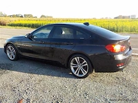 Personenauto - afbeelding 10 van  14