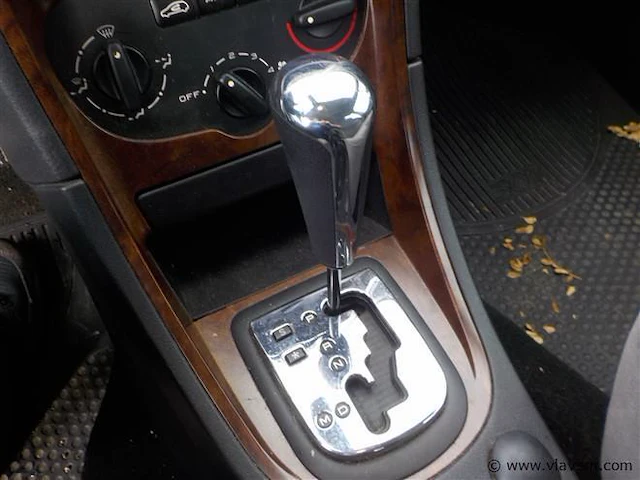 Personenauto - afbeelding 4 van  14