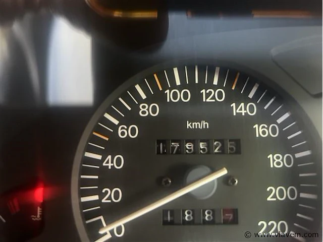 Personenauto - afbeelding 7 van  7