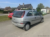 Personenauto - afbeelding 3 van  8