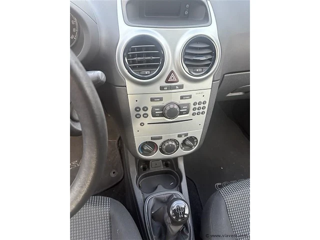 Personenauto - afbeelding 7 van  7