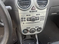 Personenauto - afbeelding 7 van  7