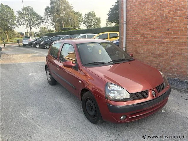 Personenauto - afbeelding 2 van  8