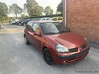 Personenauto - afbeelding 2 van  8