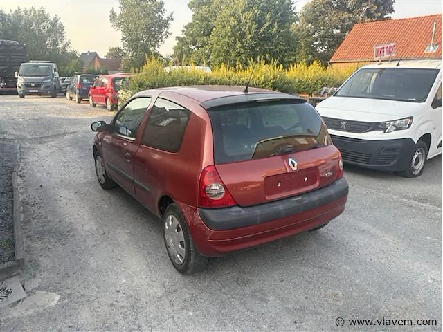 Personenauto - afbeelding 4 van  8