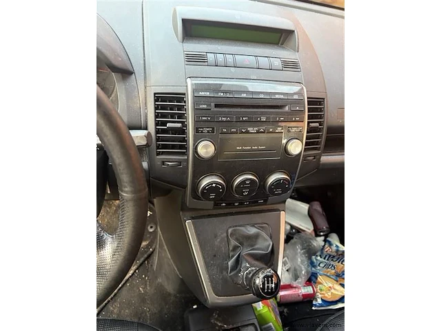 Personenauto - afbeelding 6 van  7