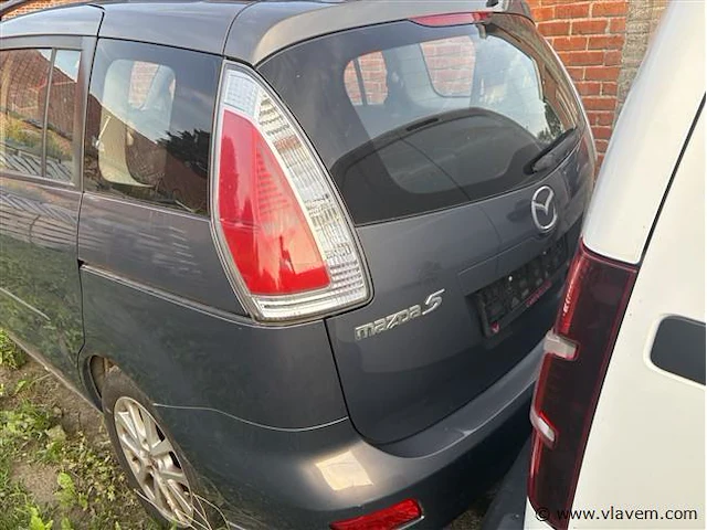 Personenauto - afbeelding 7 van  7