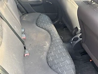 Personenauto - afbeelding 4 van  6