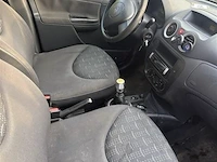 Personenauto - afbeelding 5 van  6